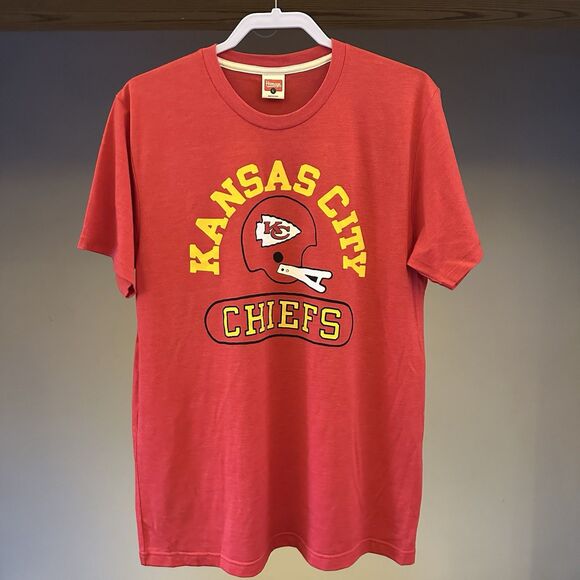 HOMAGE Other - Homage Kansas City Chiefs Red Throwback Helmet Short Sleeve Shirt Mens Large NWT
